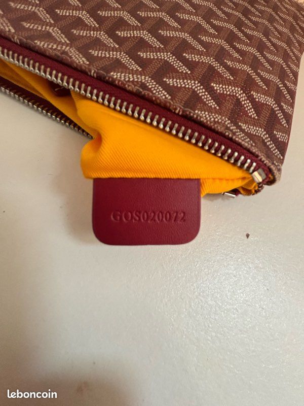Pochette Goyard bordeaux – bon état Accessoires Bagagerie