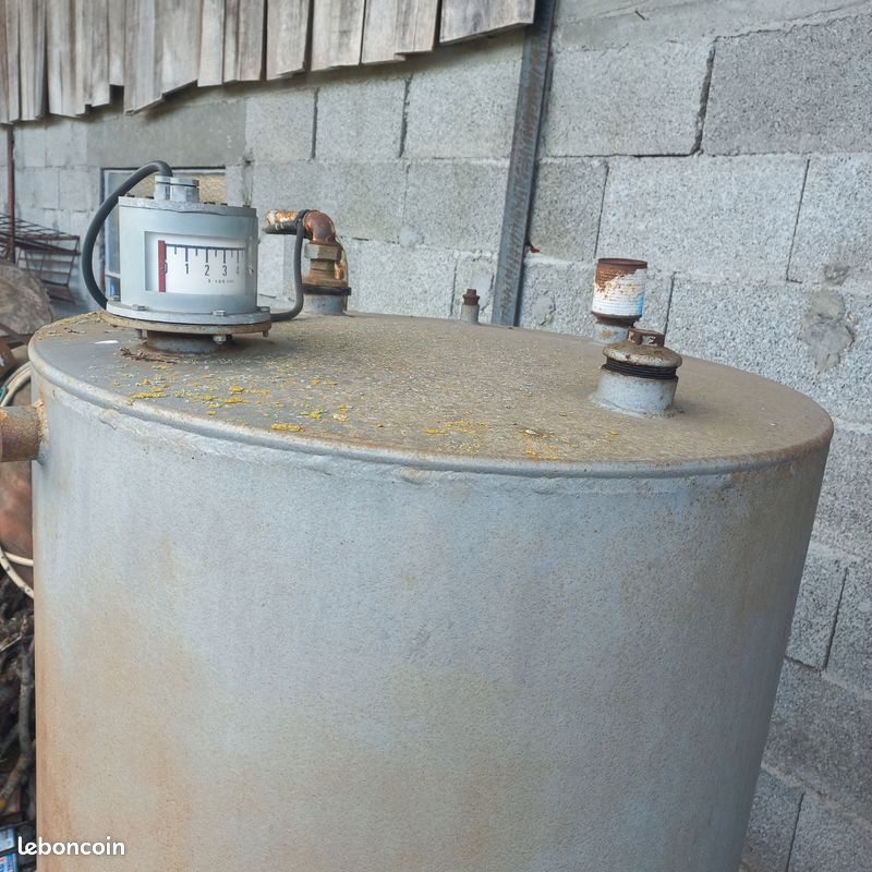 Cuve gasoil sur retention (image 5)