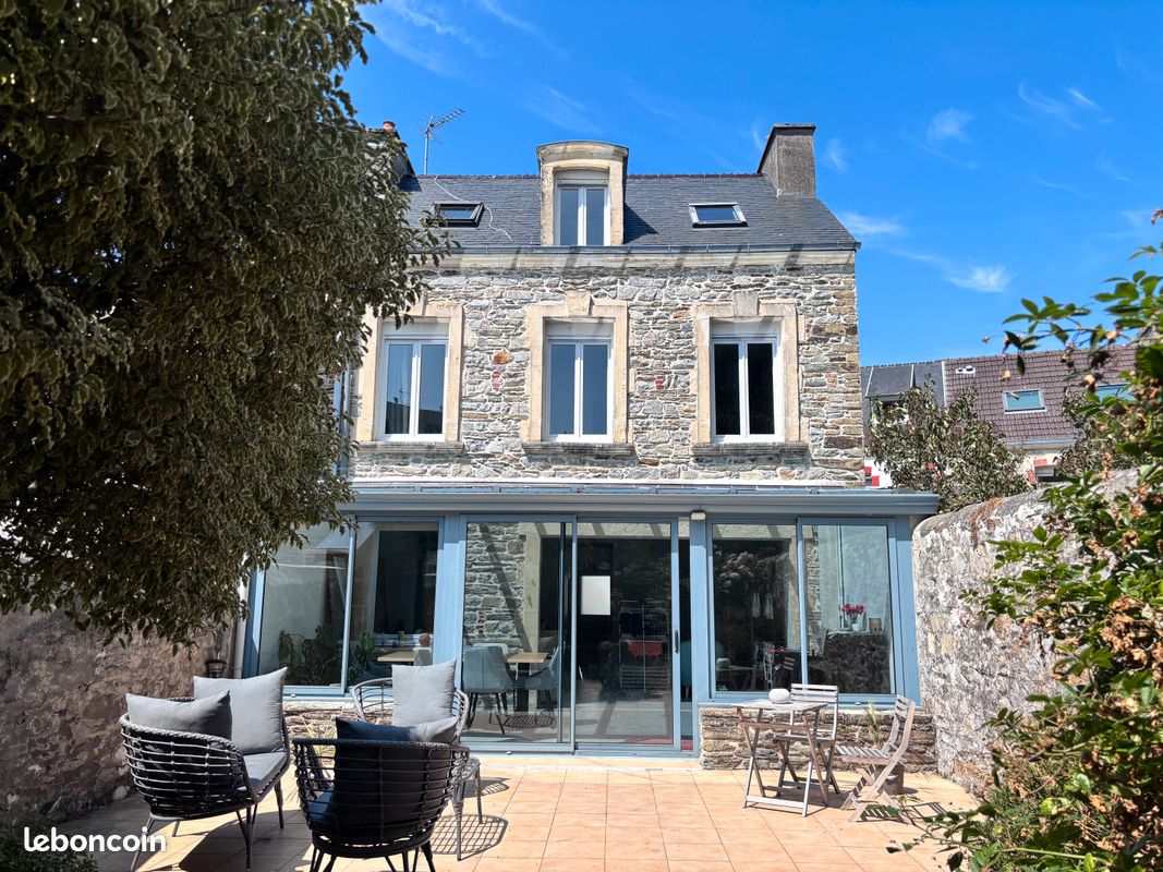 Maison 5 pièces 137 m² · à Cherbourg-en-Cotentin · 137 m² · 370 000 €