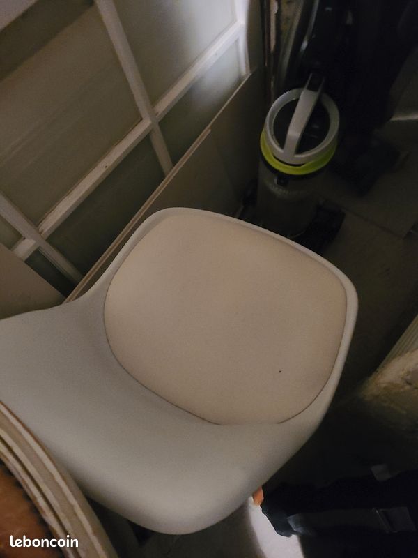 4 chaises blanches Ikea (image 3)