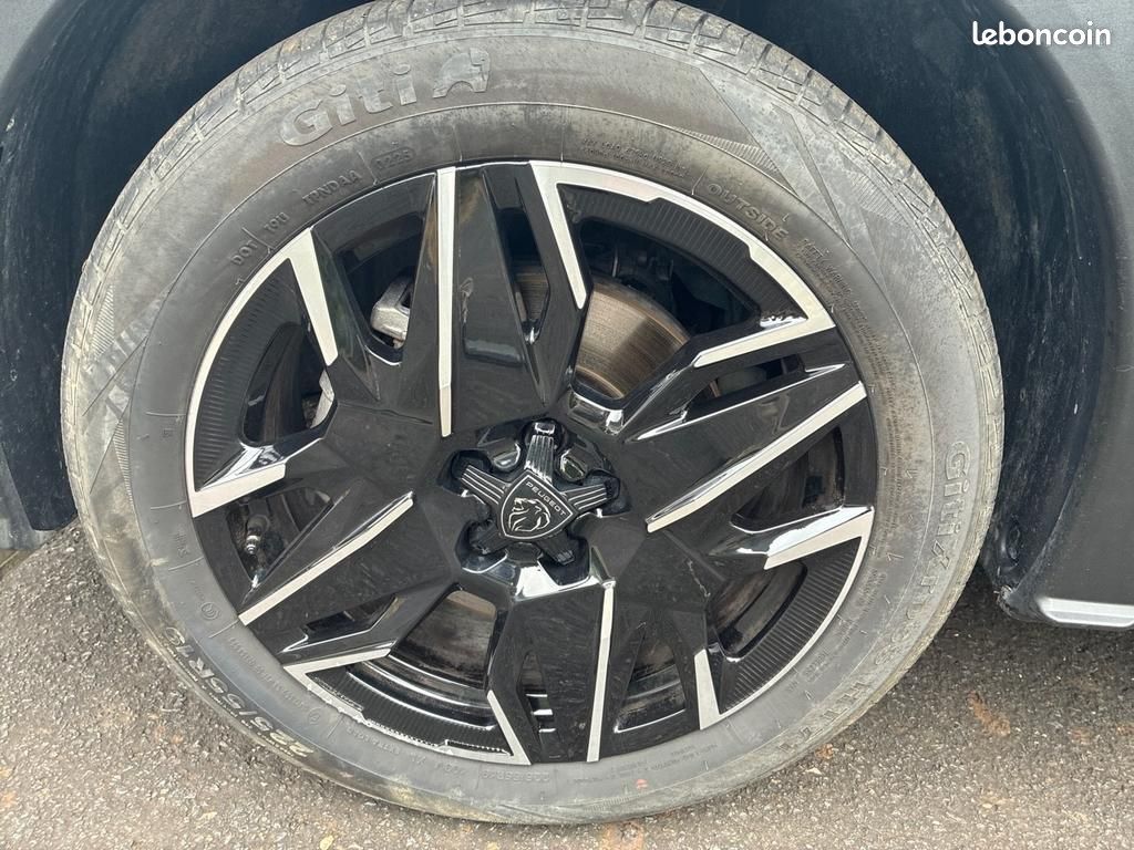 Peugeot 5008 Hybrid 145 ch e-DCS6 GT (image 15)