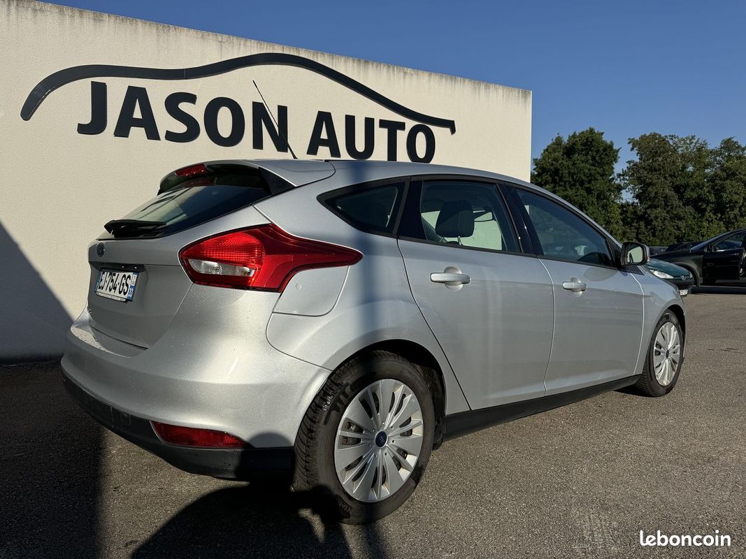 Ford FOCUS 1.5 TDCI 120CH STOP&START TITANIUM (image 3)