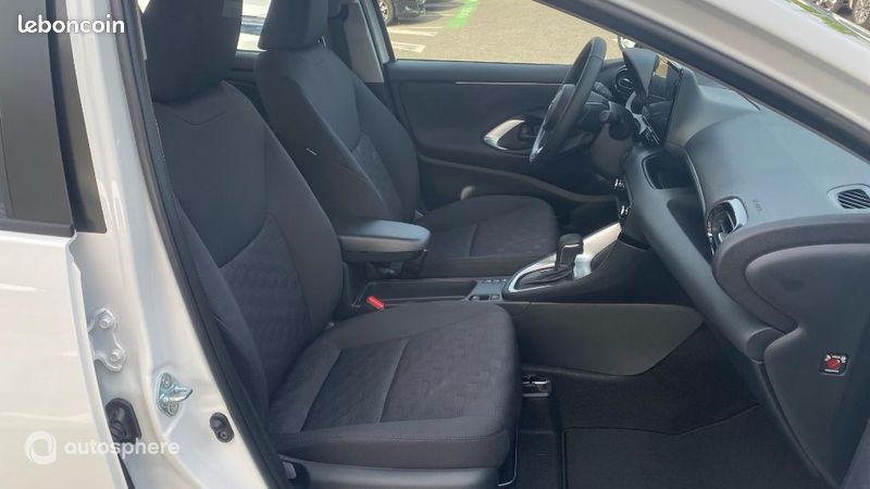Toyota Yaris 116h Dynamic 5p MY25 (image 15)
