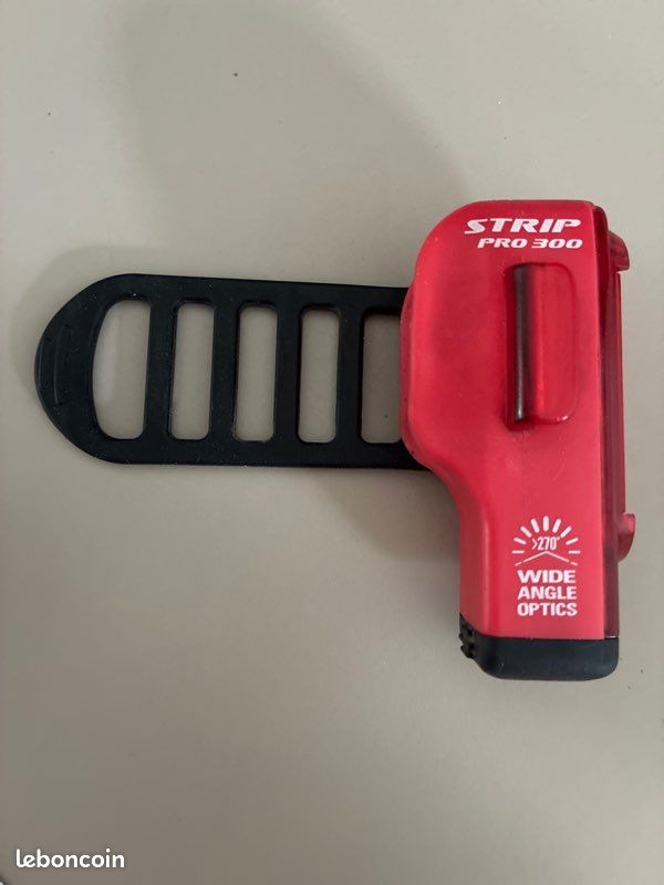 Lumière arrière Lezyne strip pro 300 (image 1)