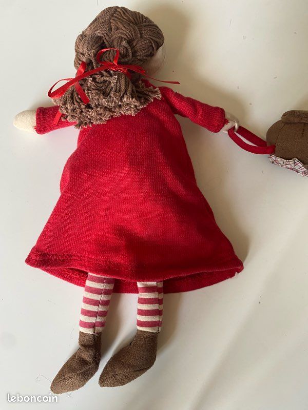 Chaperon rouge avec panier à hochet Jacadi (image 3)