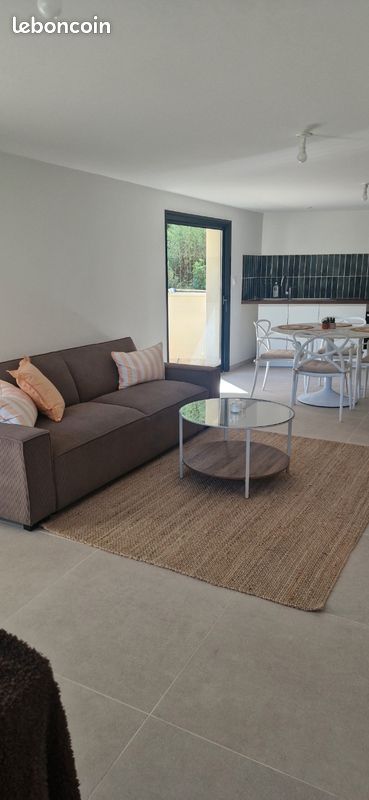 Appartement 2 pièces 50 m² · à Saint-Cyr-l'École · 50 m² · 1 050 €/mois