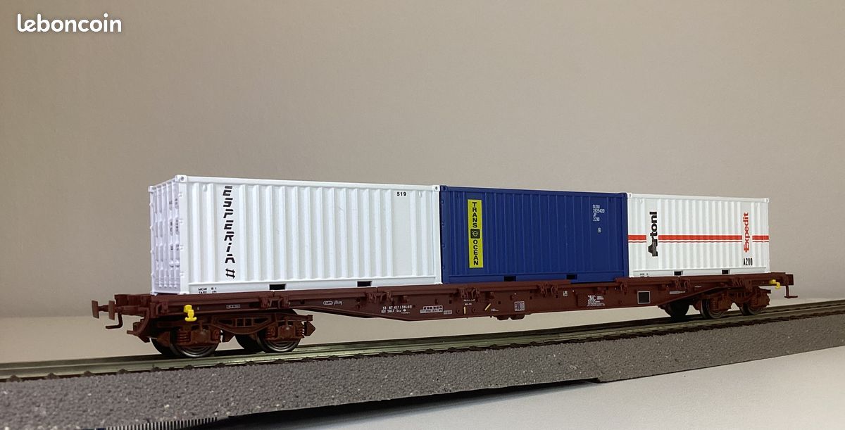 LS MODELS wagon plat court OCEM 29 + 2 conteneurs gris moyen