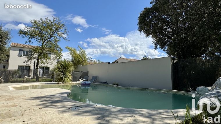 Propriété 5 pièces 113 m²