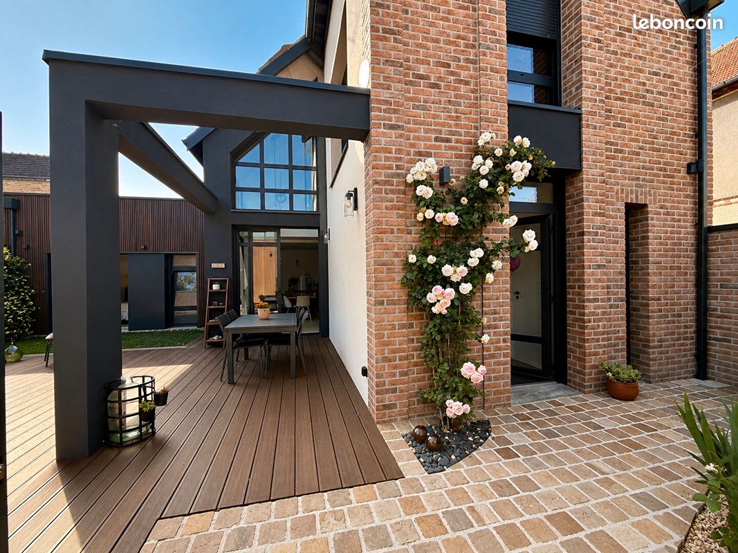 Maison 6 pièces 120 m² · à Sainte-Savine · 120 m² · 420 000 €