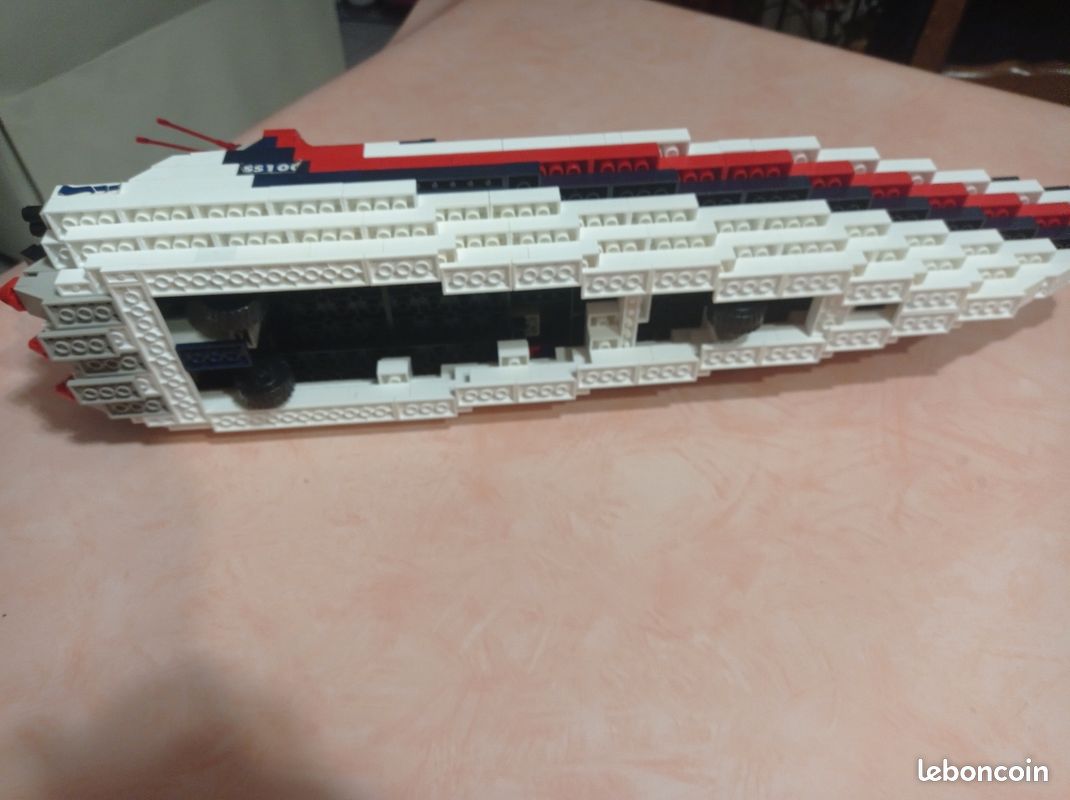 Mega bloks 9745 wave breaker (image 9)