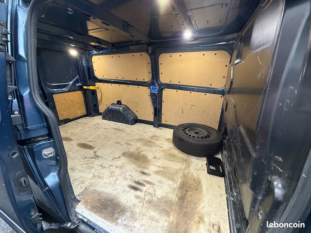 FORD TRANSIT CUSTOM FOURGON L1H1 2.0 ECOBLUE 130ch * DISTRIBUTION OK (image 17)
