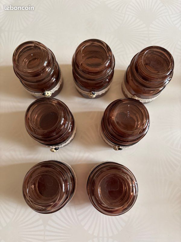 Lot de 7 petits pots dimensions 8 cm de hauteur avec le bouchon /5,5cm de diamètre (image 2)
