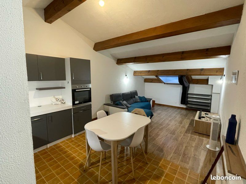 Appartement 3 pièces 55 m² · à Santa-Maria-Siché · 55 m² · 530 €