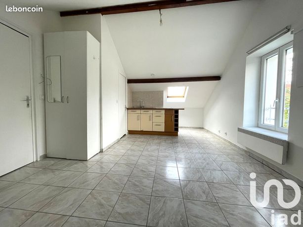 Studio 1 pièce 13 m²