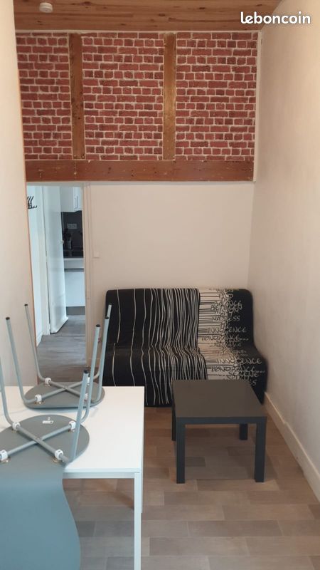 Appartement 2 pièces 25 m² · à Laval · 25 m² · 390 €