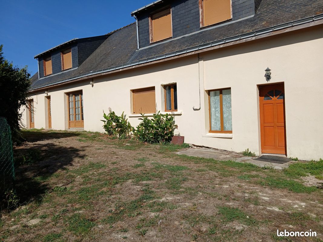 Maison 7 pièces 188 m² · à Bellevigne-les-Châteaux · 188 m² · 228 000 €