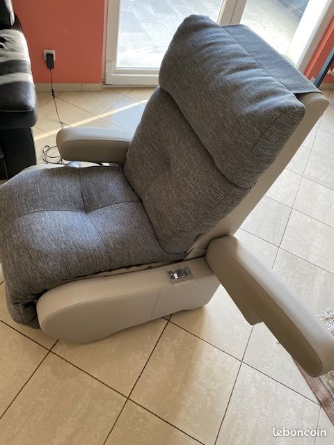 Fauteuil électrique (image 1)