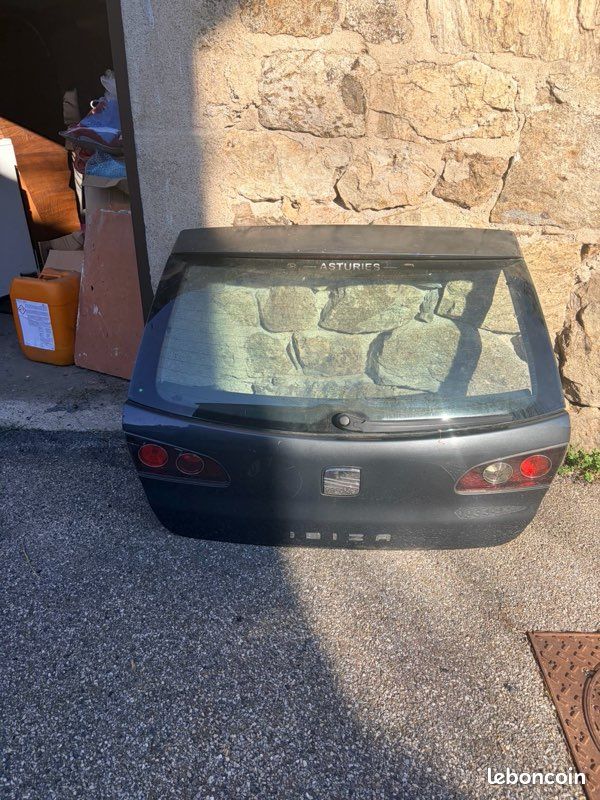 Hayon arrière complet SEAT Ibiza (2000 à 2008) (image 1)