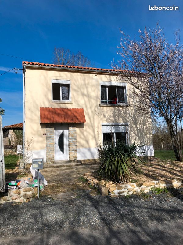 Maison 5 pièces 110 m² · à Terres-de-Haute-Charente · 110 m² · 119 000 €