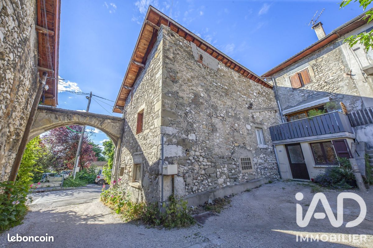 Maison 5 pièces 120 m² · à Voreppe · 120 m² · 250 000 €