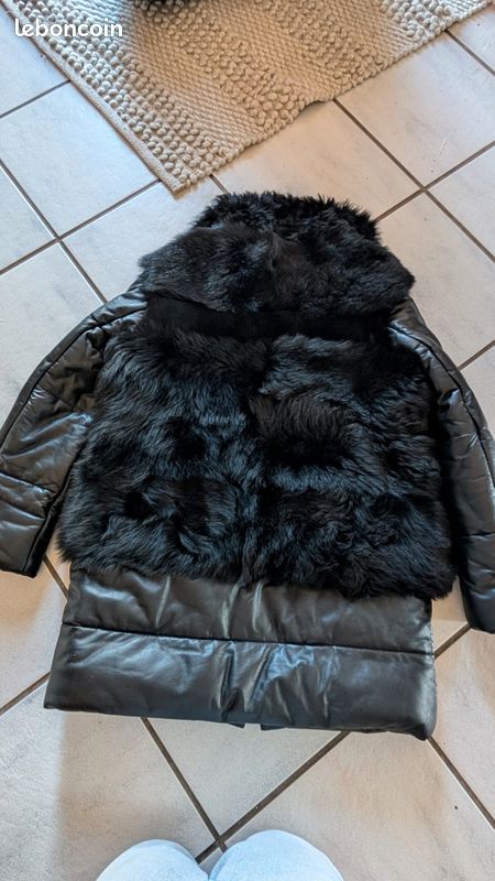 Blouson en cuire femme ALPHATAURI / REDBULL taille M neuf (image 3)