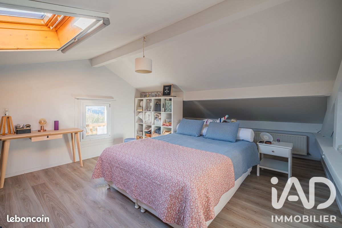 Propriété 5 pièces 234 m² (image 14)