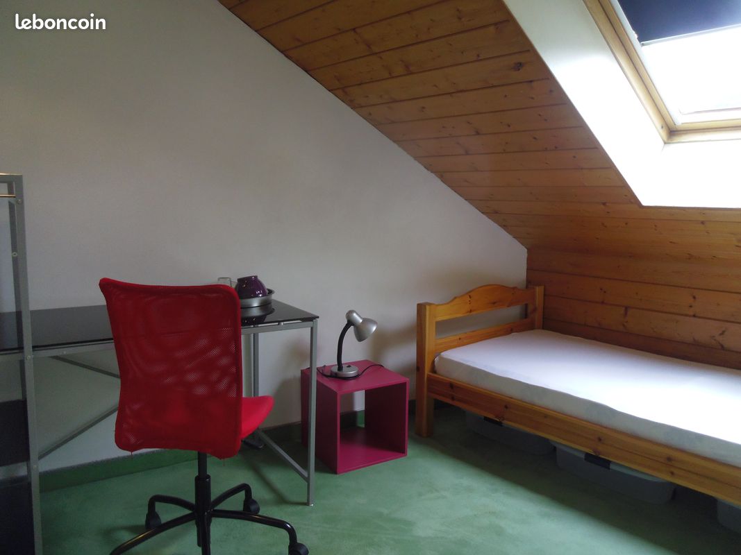 Appartement 3 pièces 9 m² · à Lorient · 9,3 m² · 340 €