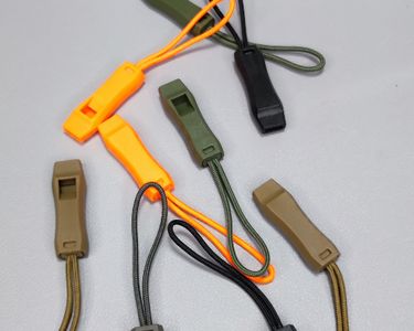 Sifflet de dressage réglable pour chien avec porte-clés en acier
