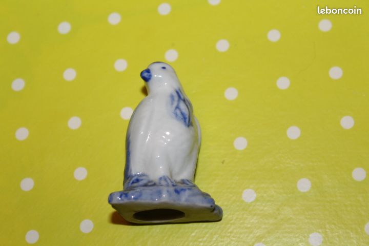 Bibelot statuette oiseau bleu et blanc (zoe24) (image 1)