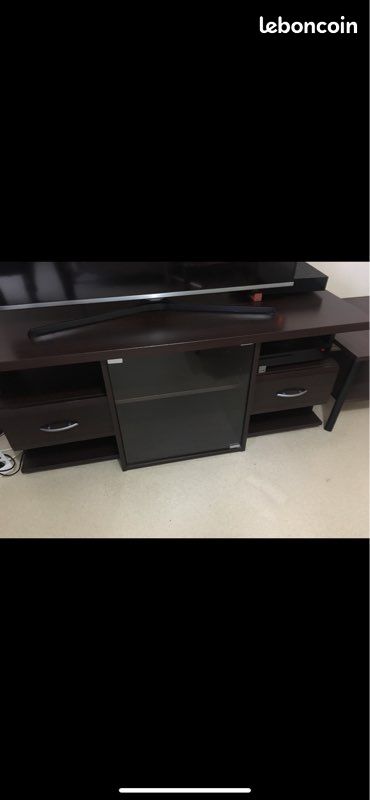 Meuble télé + petite table d’appoint (image 1)