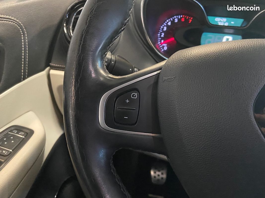 RENAULT CAPTUR TCe 120 Energy Initiale Paris (image 15)
