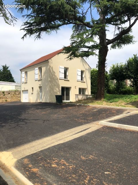 Maison 4 pièces 102 m² · à La Ferté-Alais · 102 m² · 1 475 €/mois