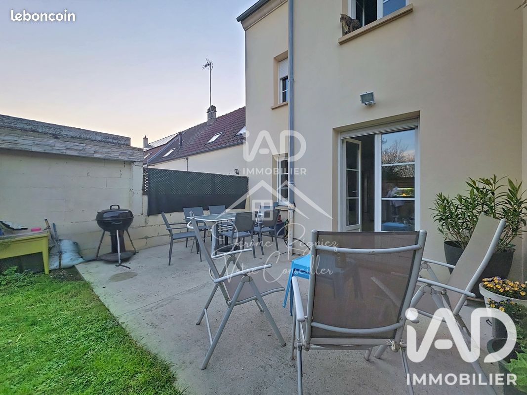 Maison 4 pièces 83 m² · à Le Plessis-Belleville · 83 m² · 250 000 €