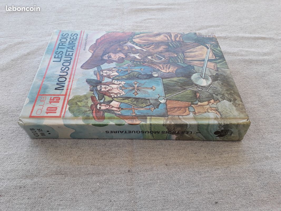 Livre enfant ancien " les 3 mousquetaires " (image 2)