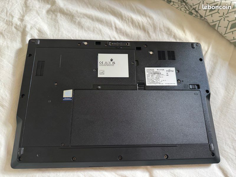 PC Portable Fujitsu LIFEBOOK E5511 - i5 11è gen / 8 Go / SSD 240 Go / Win 11 Pro (image 3)