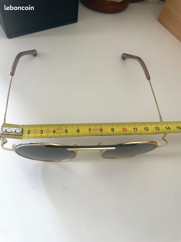 Lunettes de soleil rondes aviateur noir et doré - taille 145 - comme neuf (image 8)