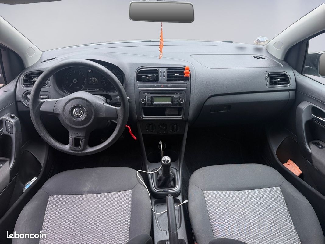 VOLKSWAGEN POLO 70 Confortline / GARANTIE 12 MOIS (image 2)