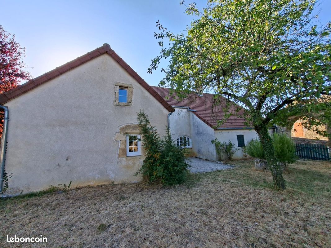 Maison 6 pièces 160 m² · à Étormay · 160 m² · 720 €/mois