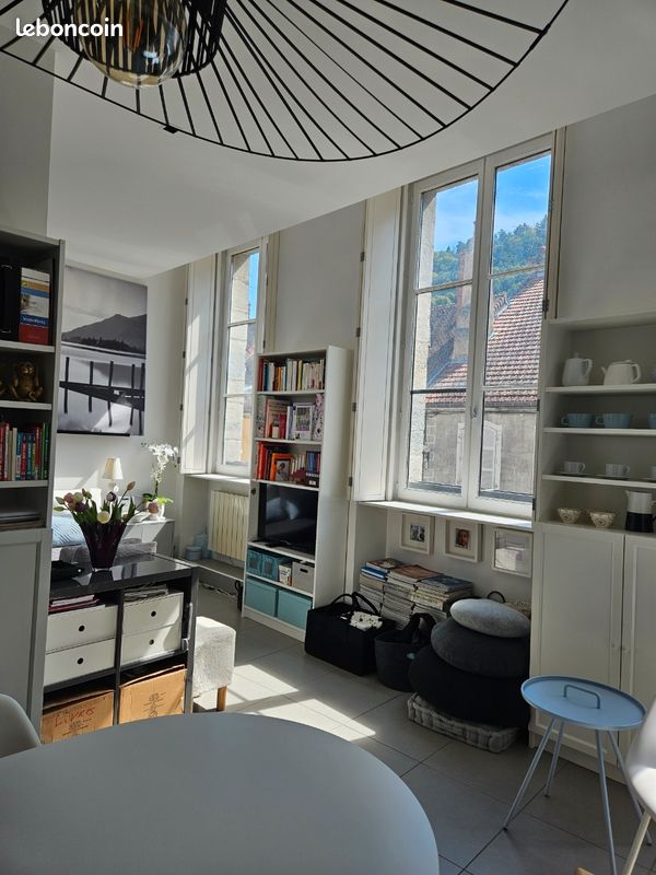 Appartement 2 pièces 38 m² · à Poligny · 38 m² · 600 €