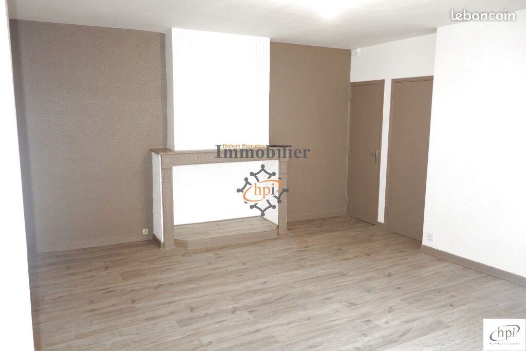 Appartement 2 pièces 42 m² · à Saint-Affrique · 42 m² · 386 €/mois