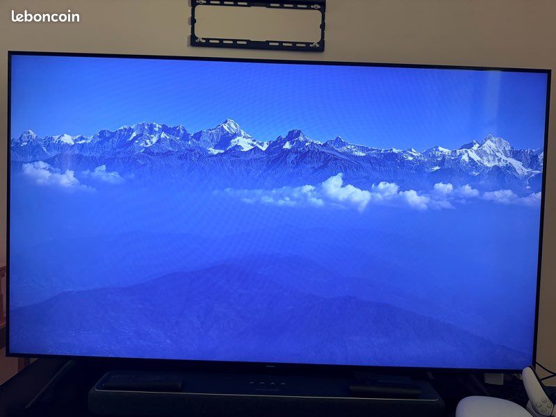 Télévision Samsung 65 pouces (image 1)
