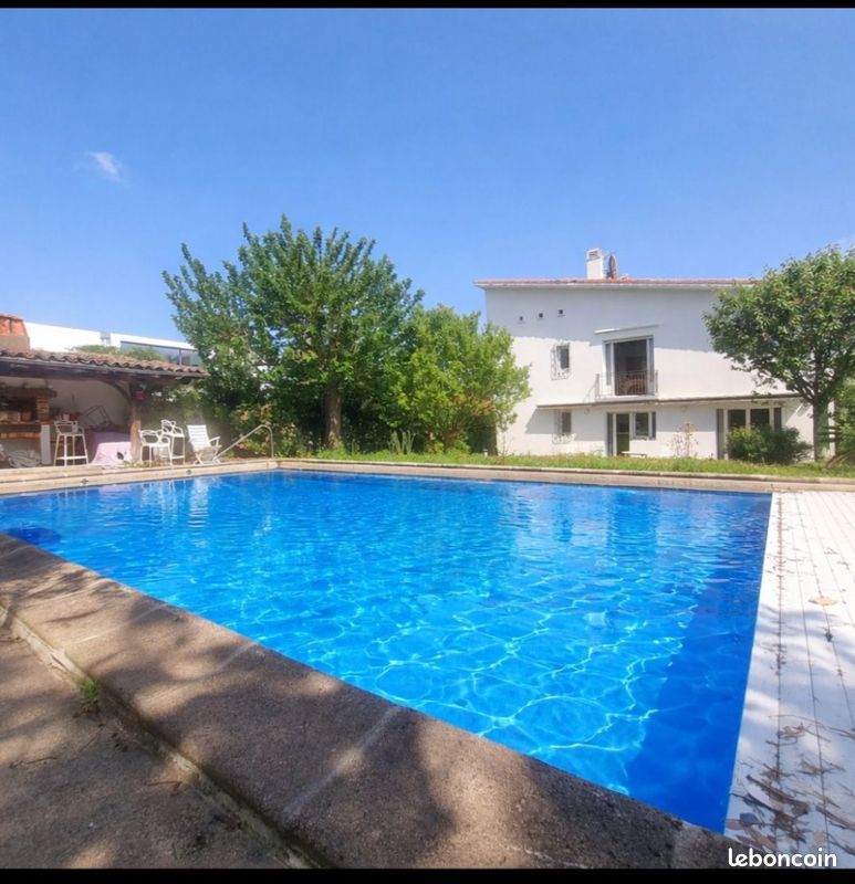 Maison 5 pièces 215 m² · à Bayonne · 215 m² · 630 000 €