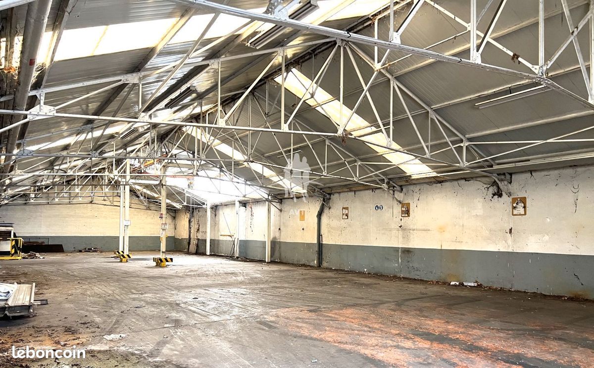 Local commercial 15 pièces 3170 m² · à Bonnières-sur-Seine · 3 170 m² · 1 383 000 €