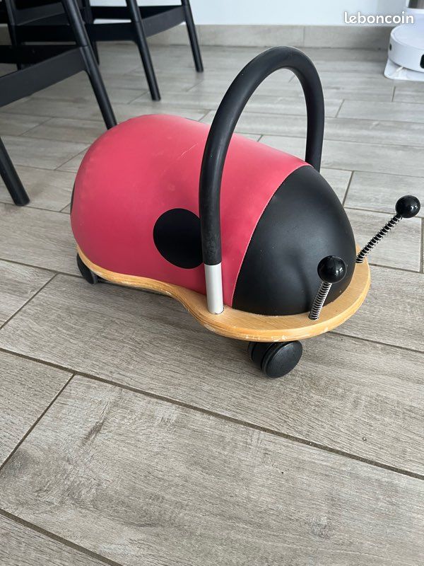Trotteur/porteur wheely bug coccinelle Jeux Jouets