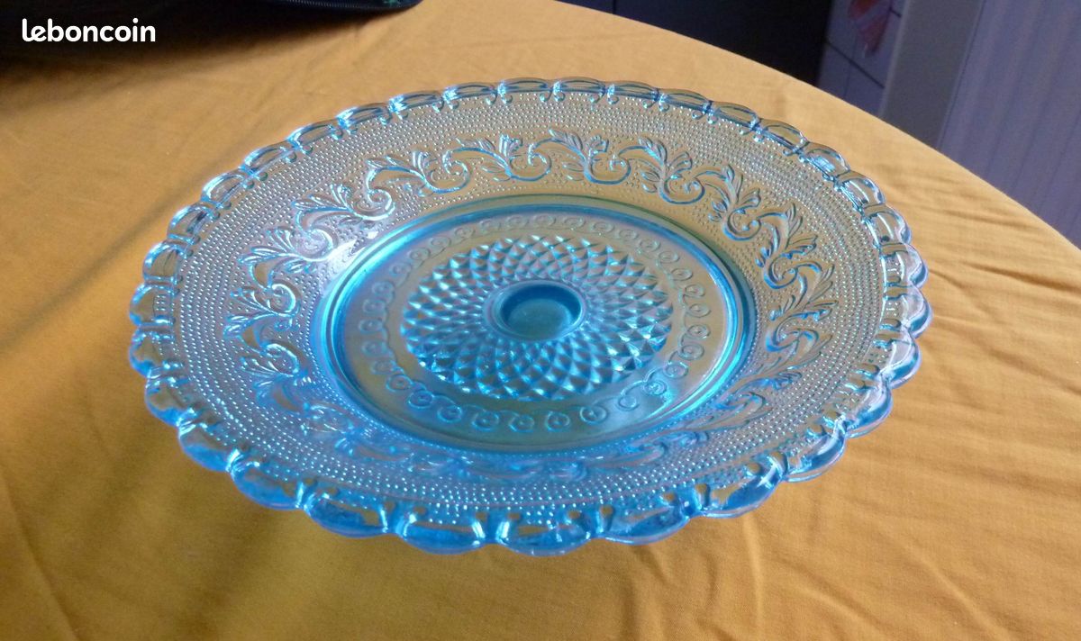 COUPE A FRUITS ANCIENNE en VERRE BLEU VINTAGE (image 1)