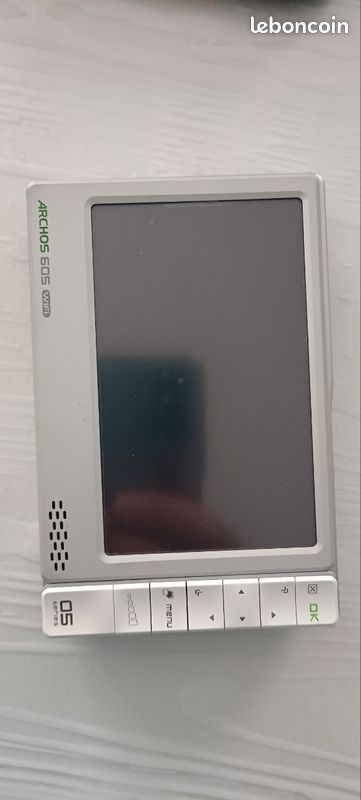 Lecteur média Archos 605 WiFi : 5V Alimentation chargeur compatible
