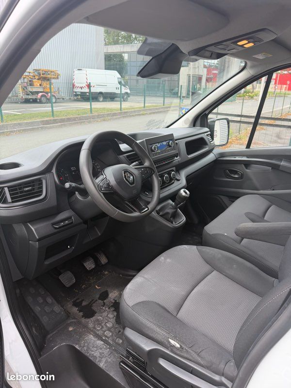 Renault Trafic L2H1 2.0 dCi 130 Confort – 85 000 km – TVA récupérable (image 3)
