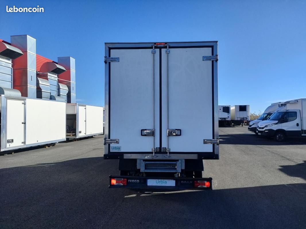 Iveco Daily CHASSIS CABINE FRIGO OPTION HAYON - 12M3 140 CV RJ CAISSE CAZAUX GROUPE CARRIER XARIO... (image 6)