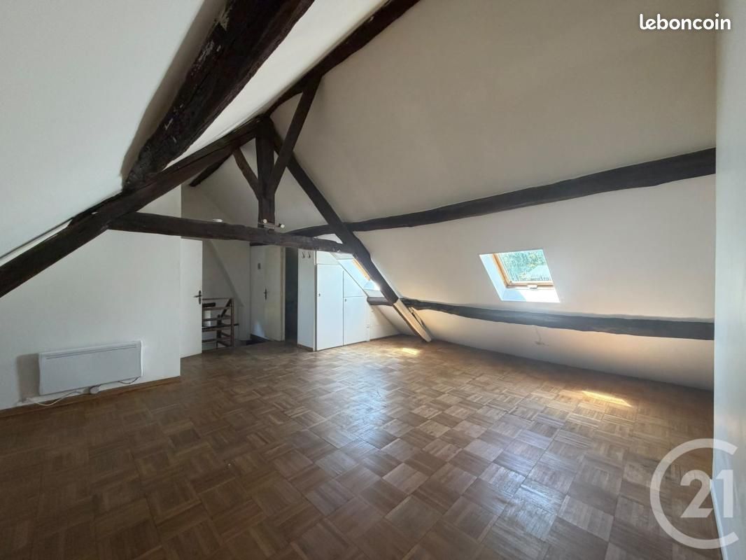 Appartement 1 pièce 33 m² · à Dammartin-en-Goële · 33 m² · 637 €/mois