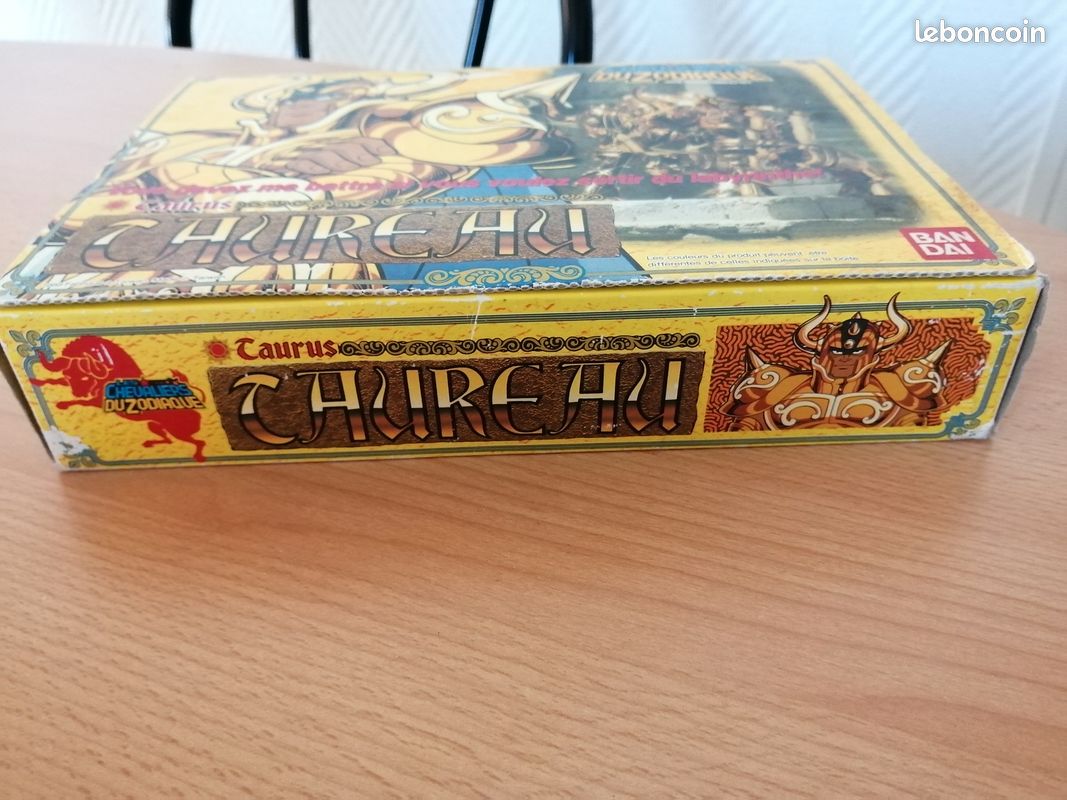 Figurine vintage Saint Seiya armure d'or Taureau 1987 - Collection